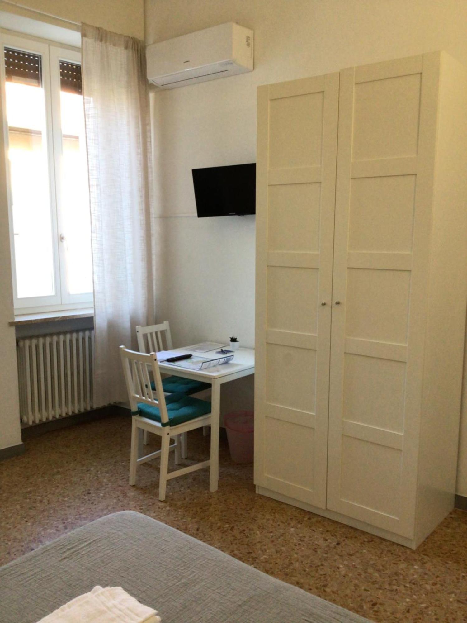 A Due Passi Da Giulietta-Casa Montecchi Verona Exterior photo